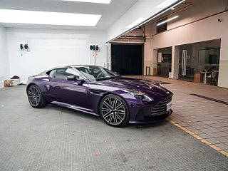 ASTON MARTIN DB12