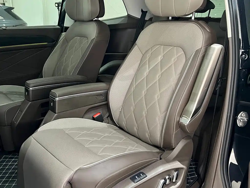 VOLKSWAGEN VILORAN 2024