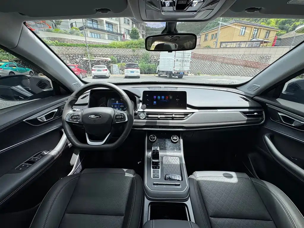 CHERY TIGGO 8 2024