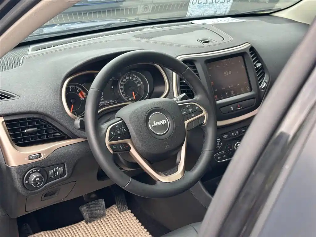 JEEP CHEROKEE 2017