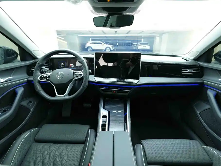 VOLKSWAGEN MAGOTAN 2024