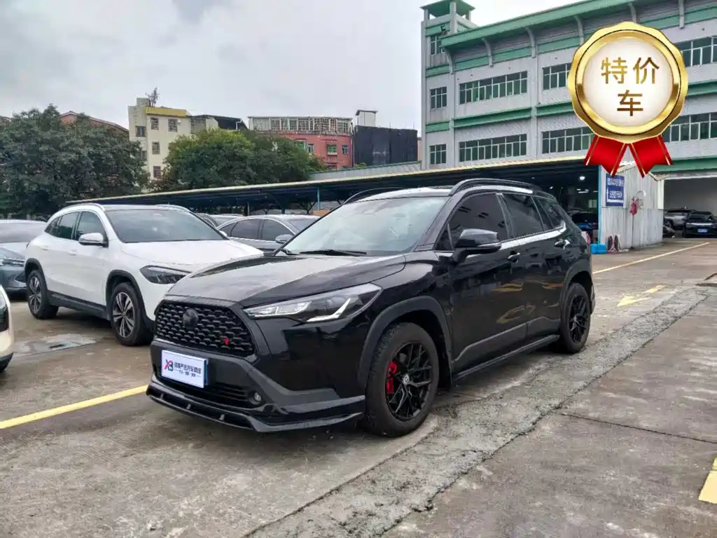 TOYOTA COROLLA CROSS 2024