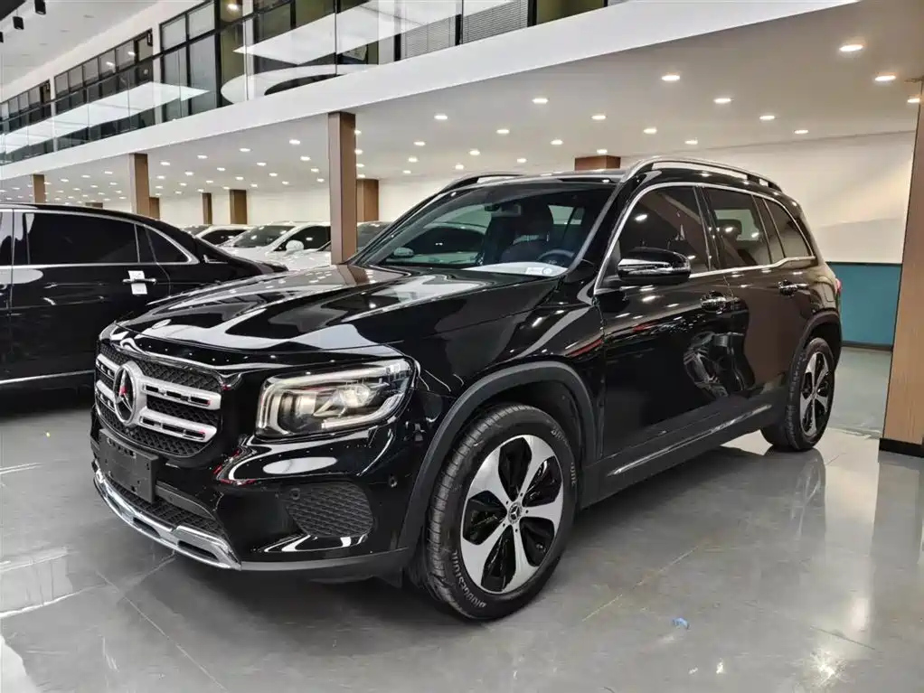 MERCEDES BENZ GLB 2021