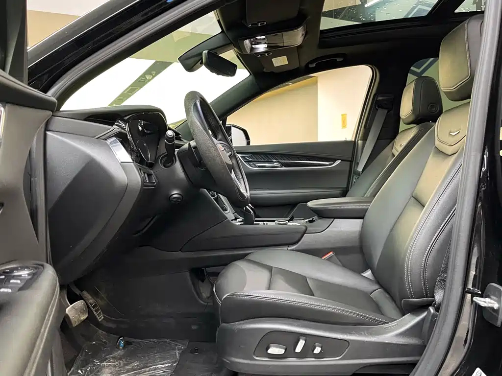 CADILLAC XT6 2021
