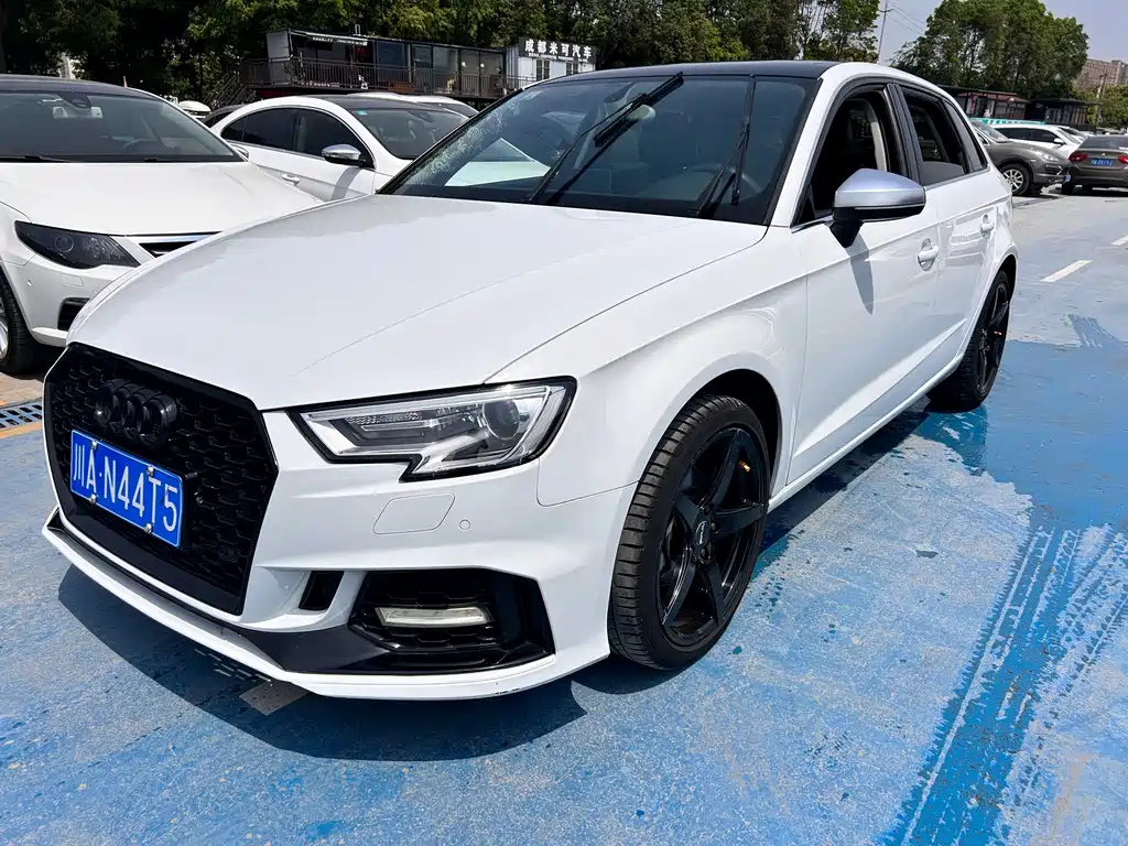 AUDI A3 2016