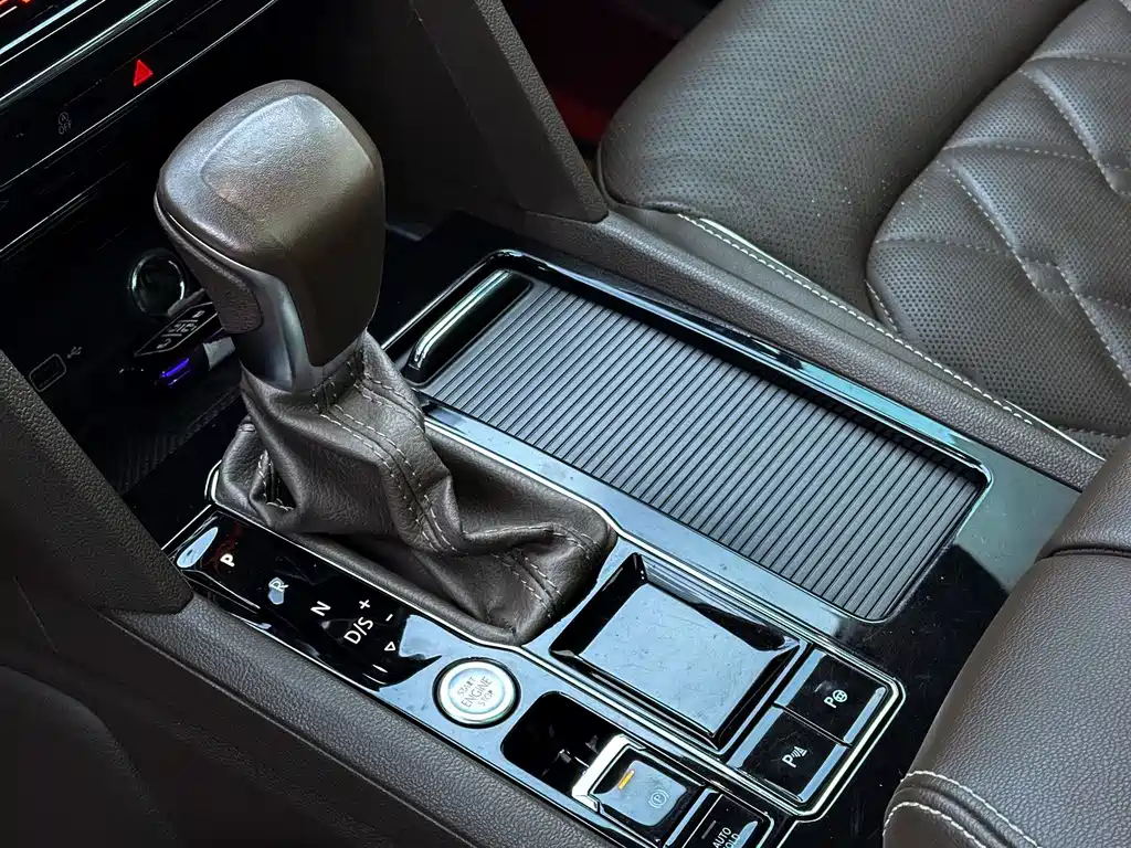 VOLKSWAGEN VILORAN 2020