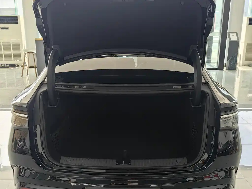 BYD SEAL 07 DM-I 2025