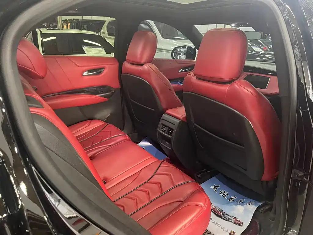 CADILLAC XT4 2020