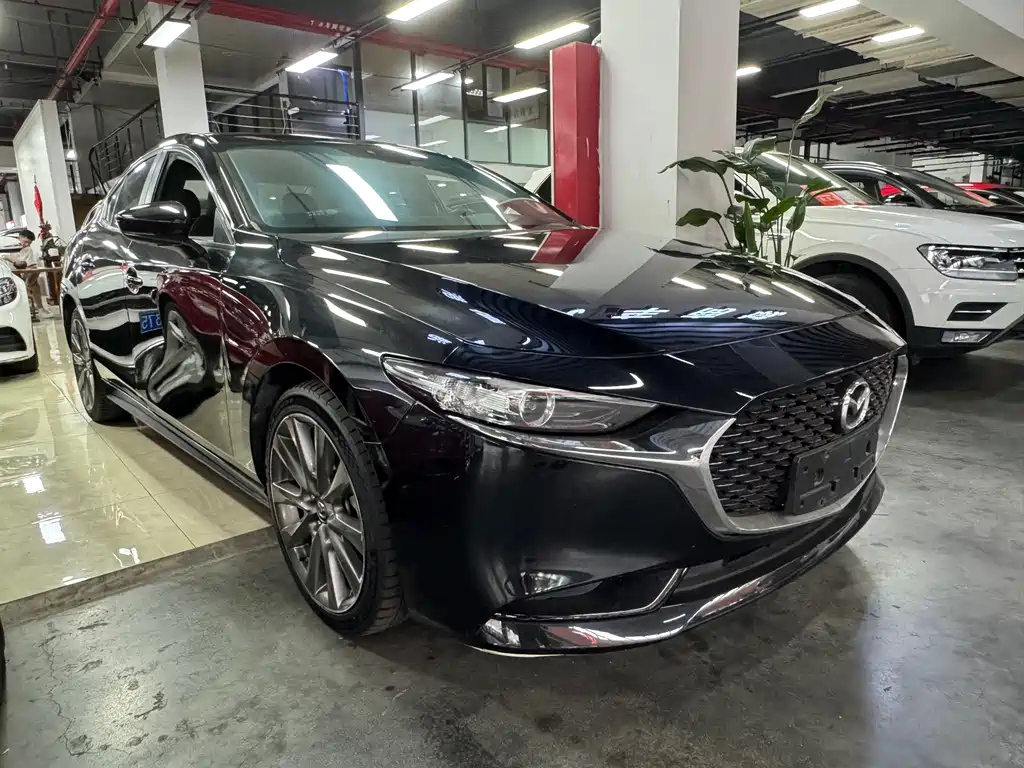 MAZDA 3 AXELA 2021