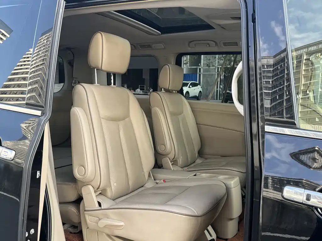 NISSAN QUEST 2014