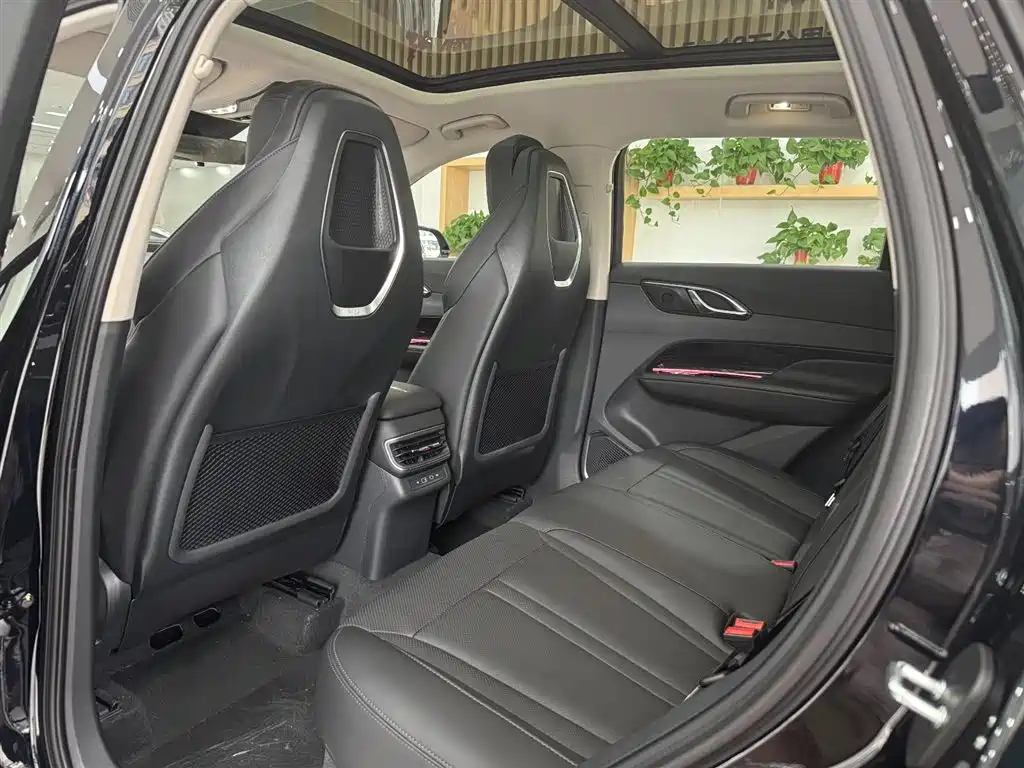 HONGQI HS3 PHEV 2024