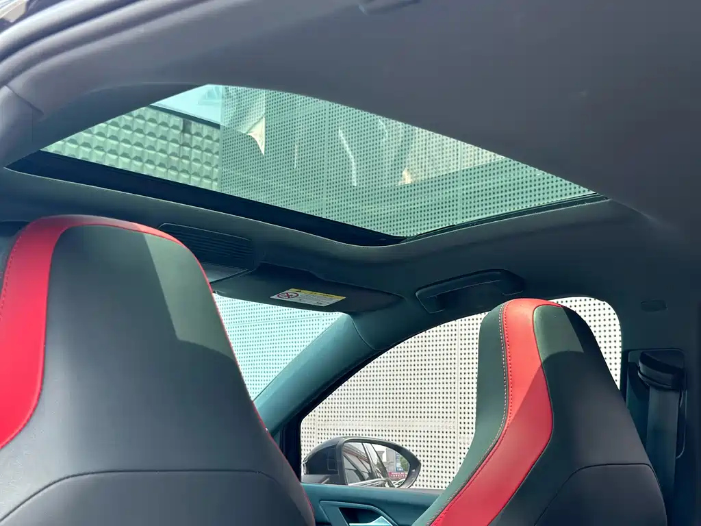VOLKSWAGEN GOLF GTI 2021