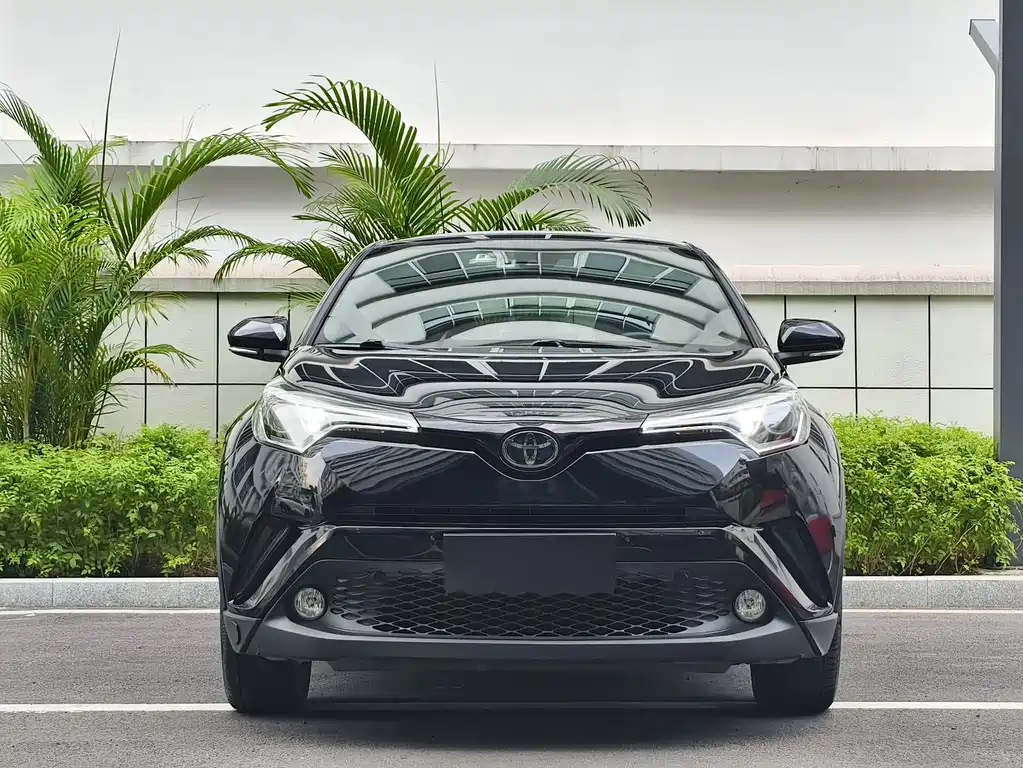TOYOTA C-HR 2018