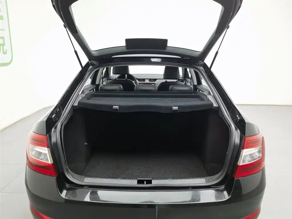 SKODA OCTAVIA 2017