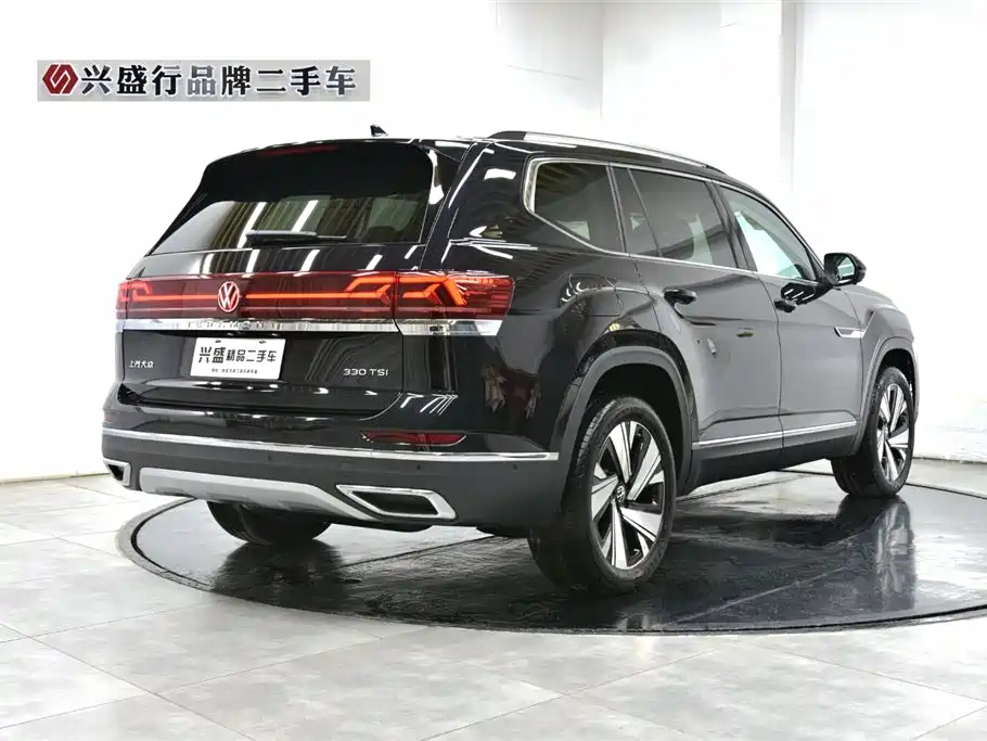 VOLKSWAGEN TOURAN 2024