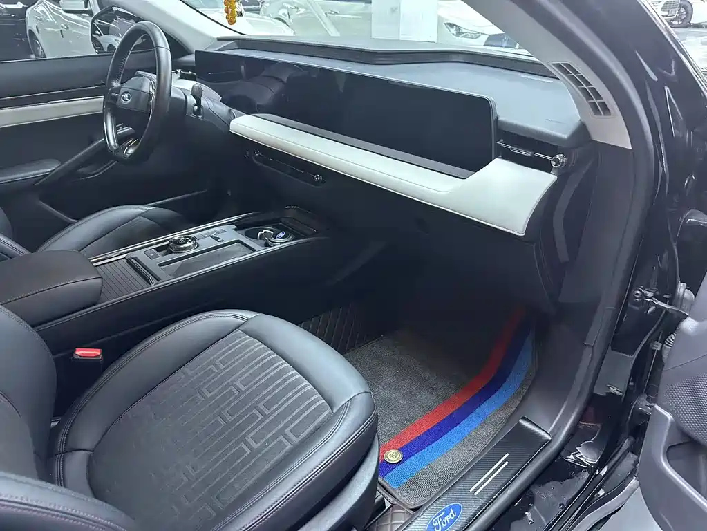 FORD MONDEO 2022