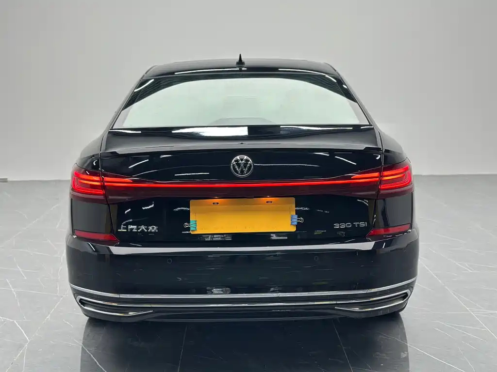 VOLKSWAGEN PASSAT 2022