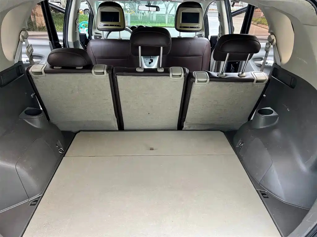 TOYOTA ESCAPE 2014