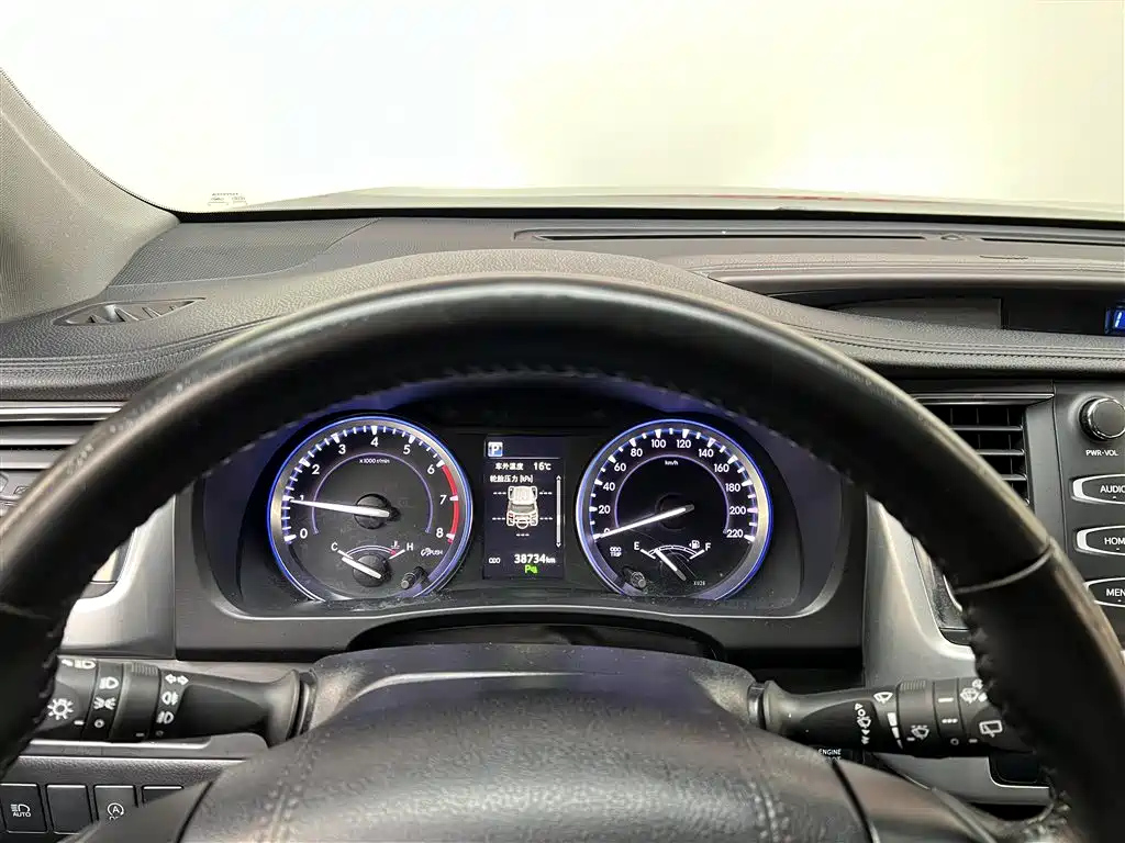 TOYOTA HIGHLANDER 2019