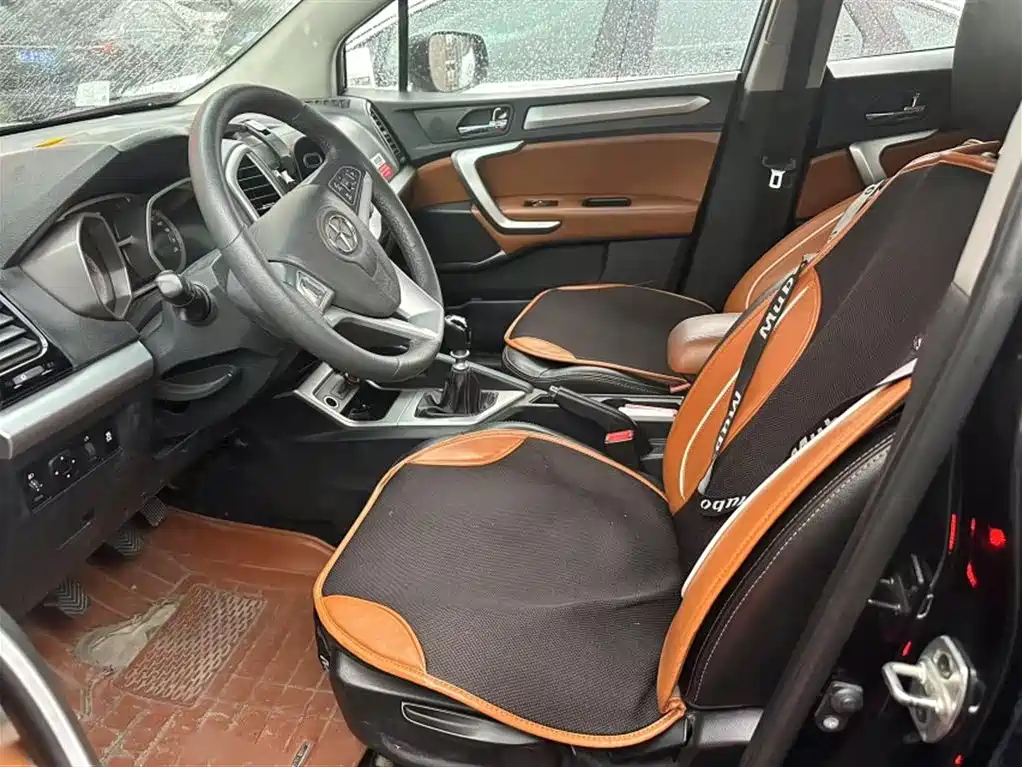JAC REFINE S3 2014