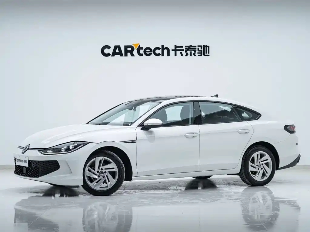 VOLKSWAGEN LAMANDO 2022