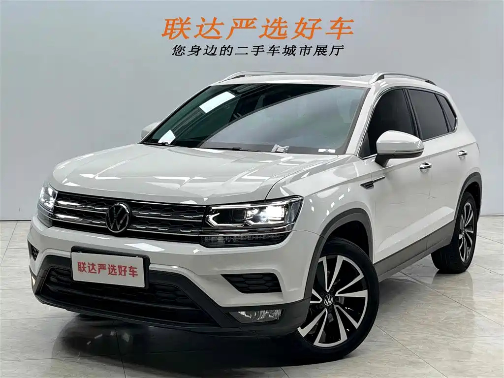 VOLKSWAGEN THARU 2022