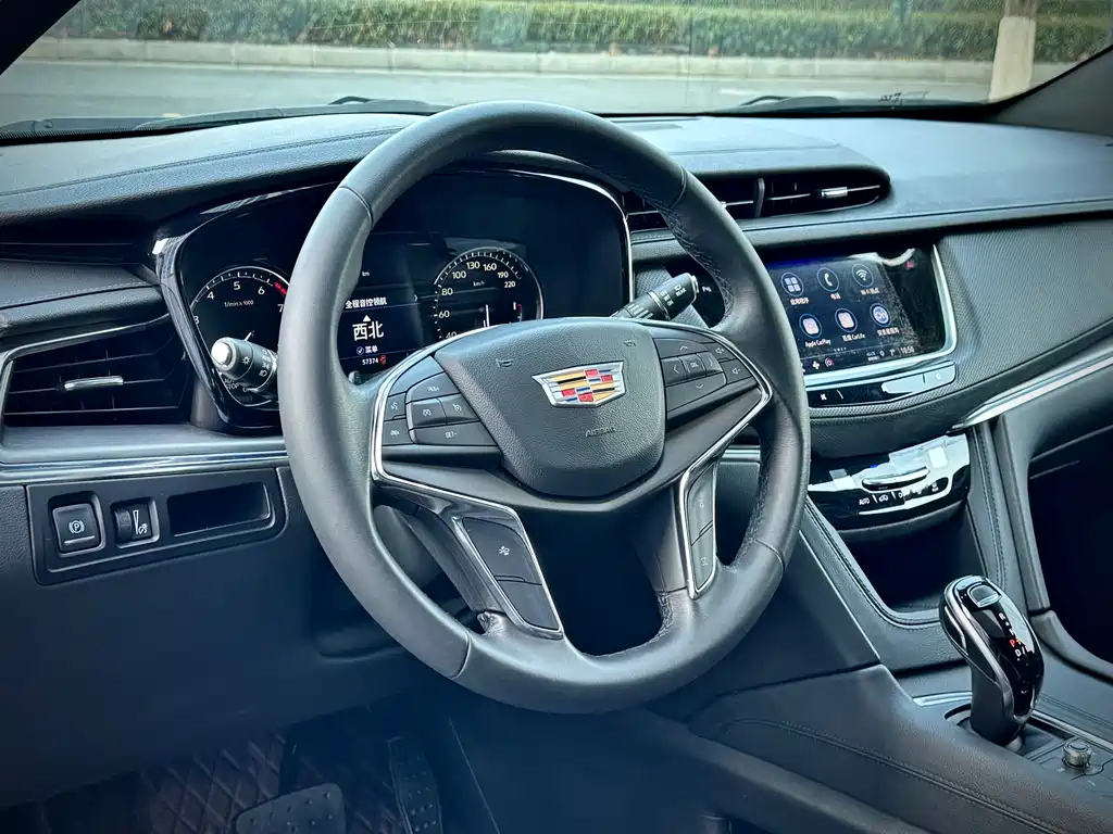 CADILLAC XT5 2021