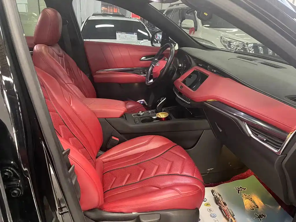 CADILLAC XT4 2020
