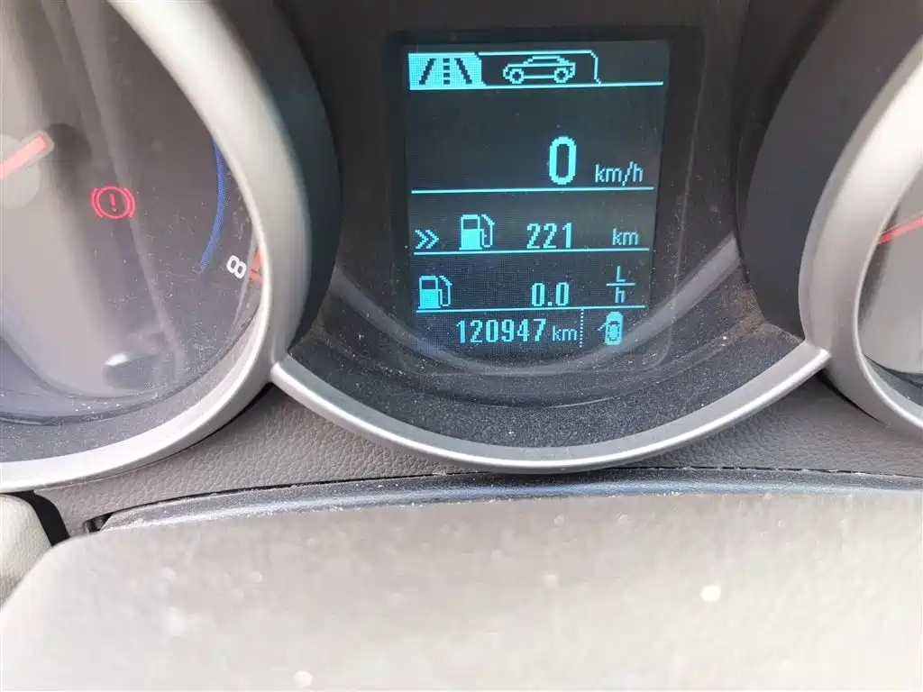 CHEVROLET CRUZE 2015