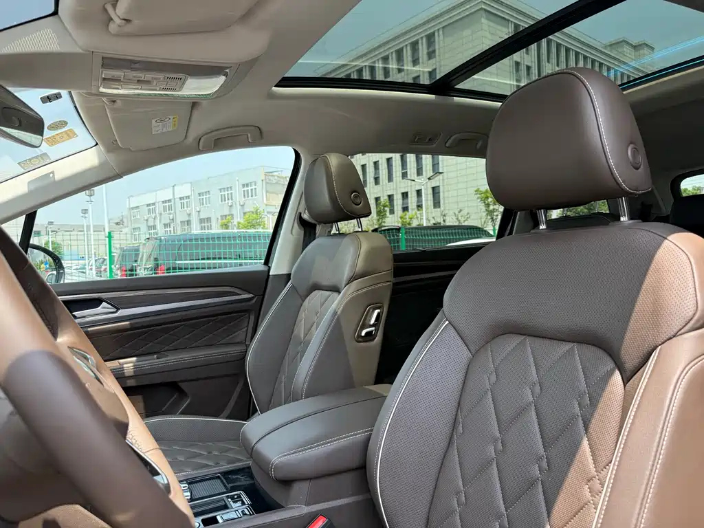 VOLKSWAGEN VILORAN 2020