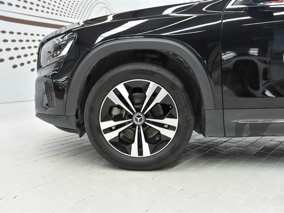 MERCEDES BENZ GLB 2024