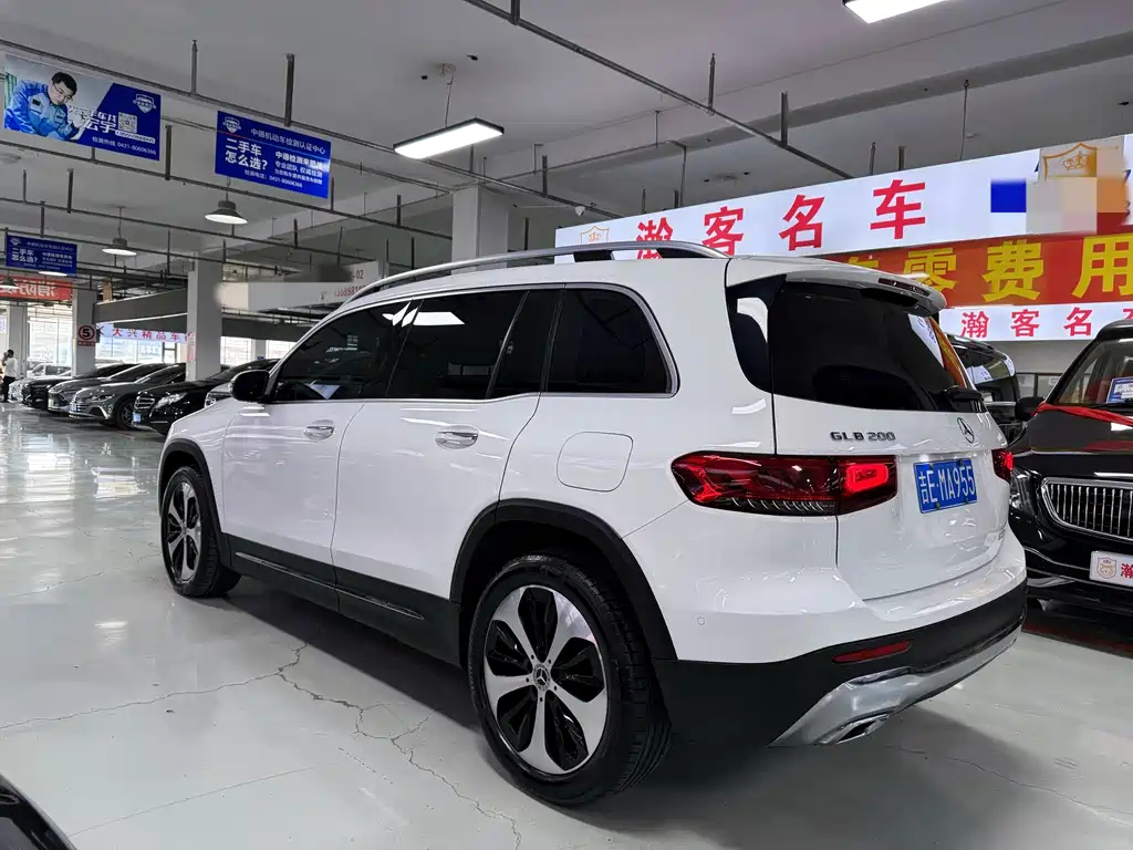 MERCEDES BENZ GLB 2021