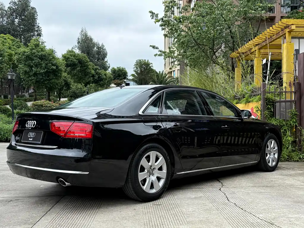 AUDI A8 2013