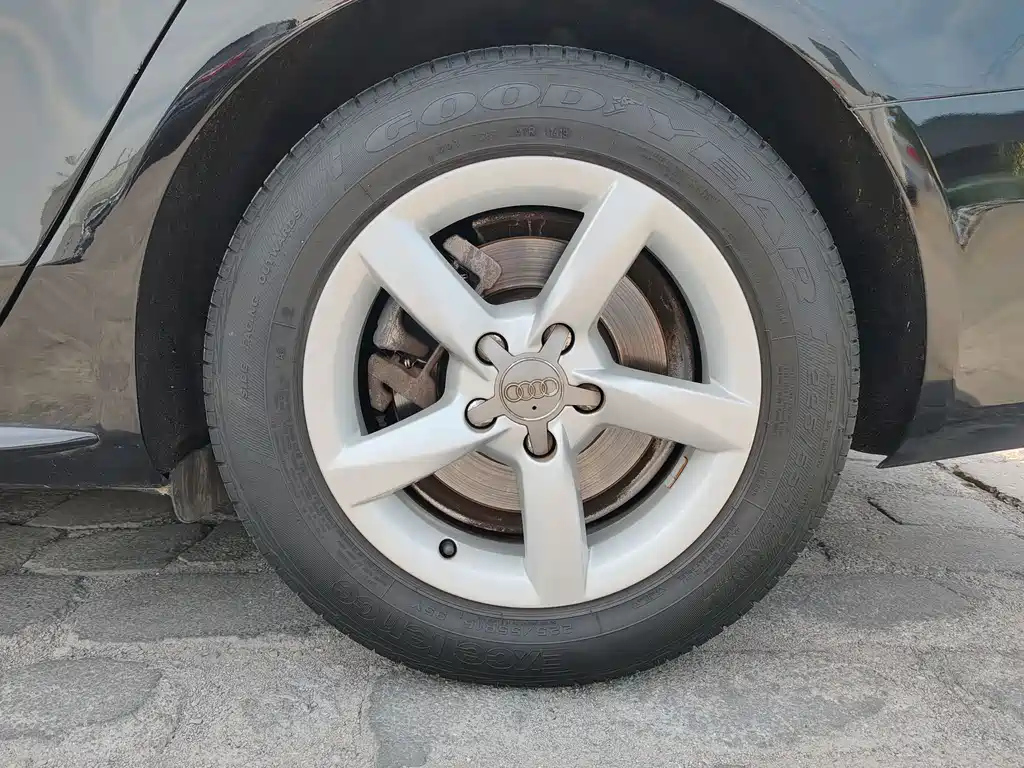 AUDI A4L 2013