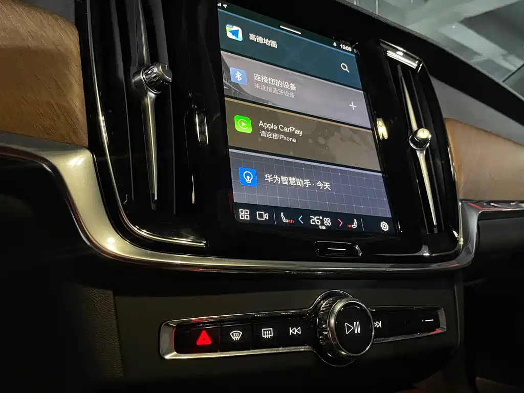 VOLVO S90 2022