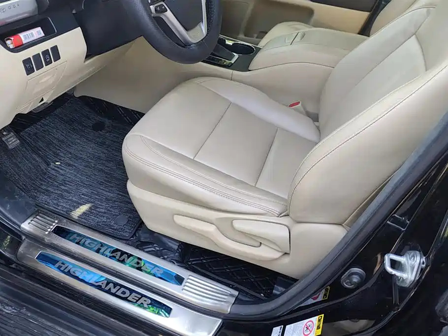 TOYOTA HIGHLANDER 2017
