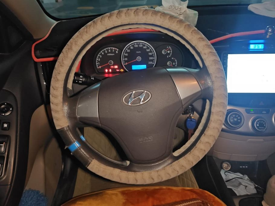 HYUNDAI CELESTA 2015