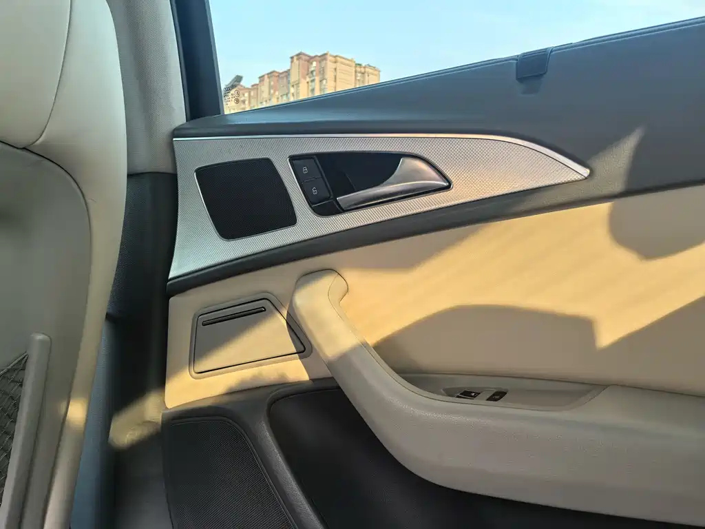 AUDI A6L 2012