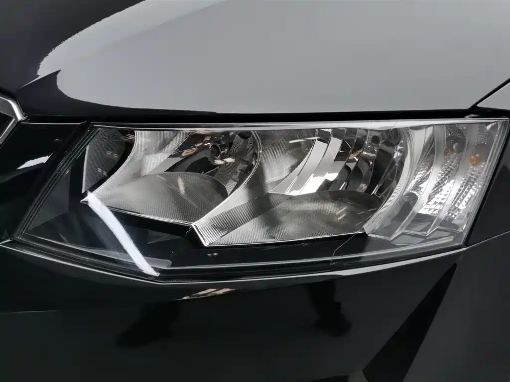 SKODA OCTAVIA 2017