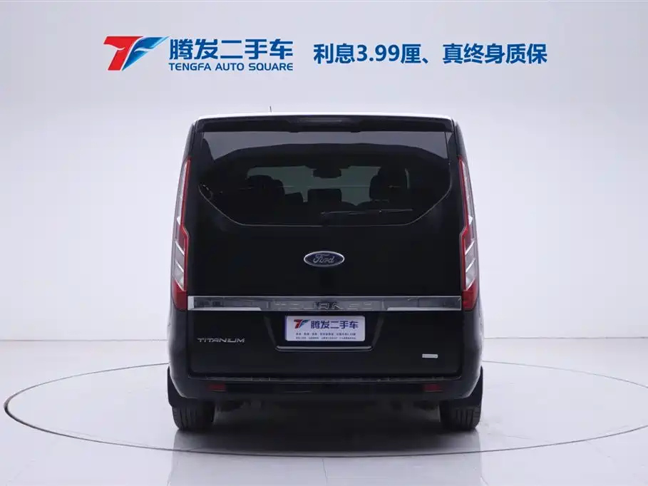 FORD TOUREO 2022