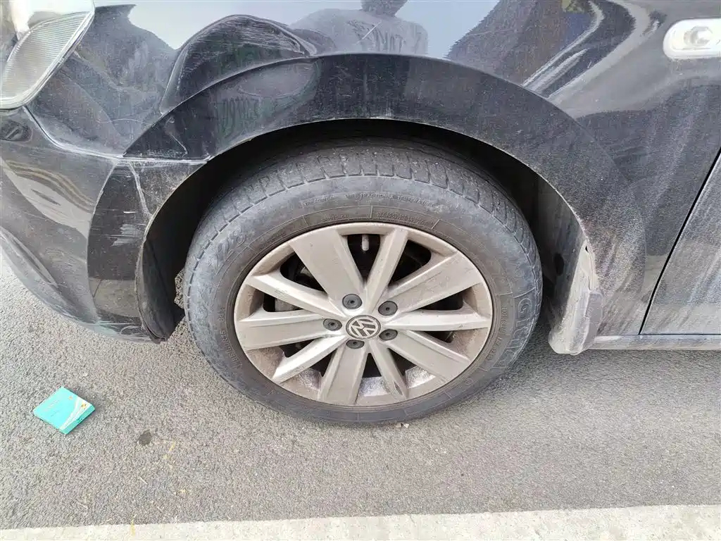 VOLKSWAGEN JETTA 2015