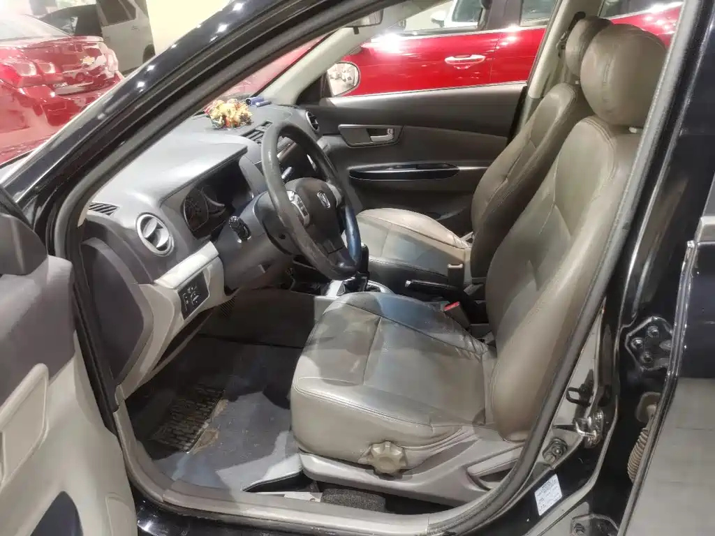 CHANGAN ALSVIN 2013