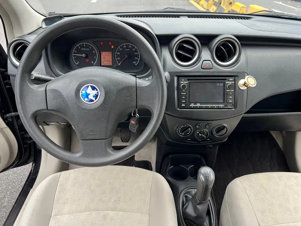 VENUCIA R30 2014