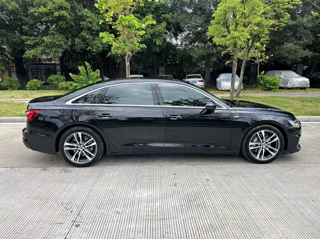 AUDI A6L 2019