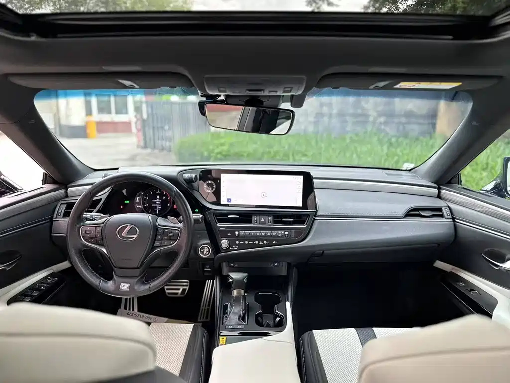 LEXUS ES 2022