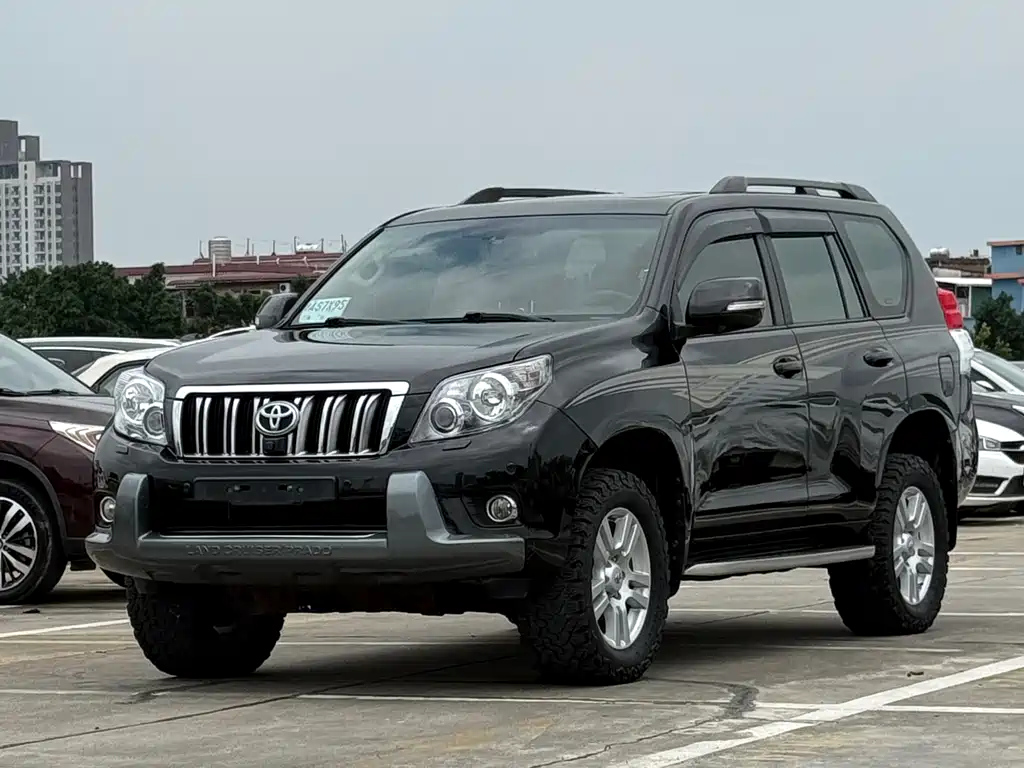 TOYOTA PRADO 2010