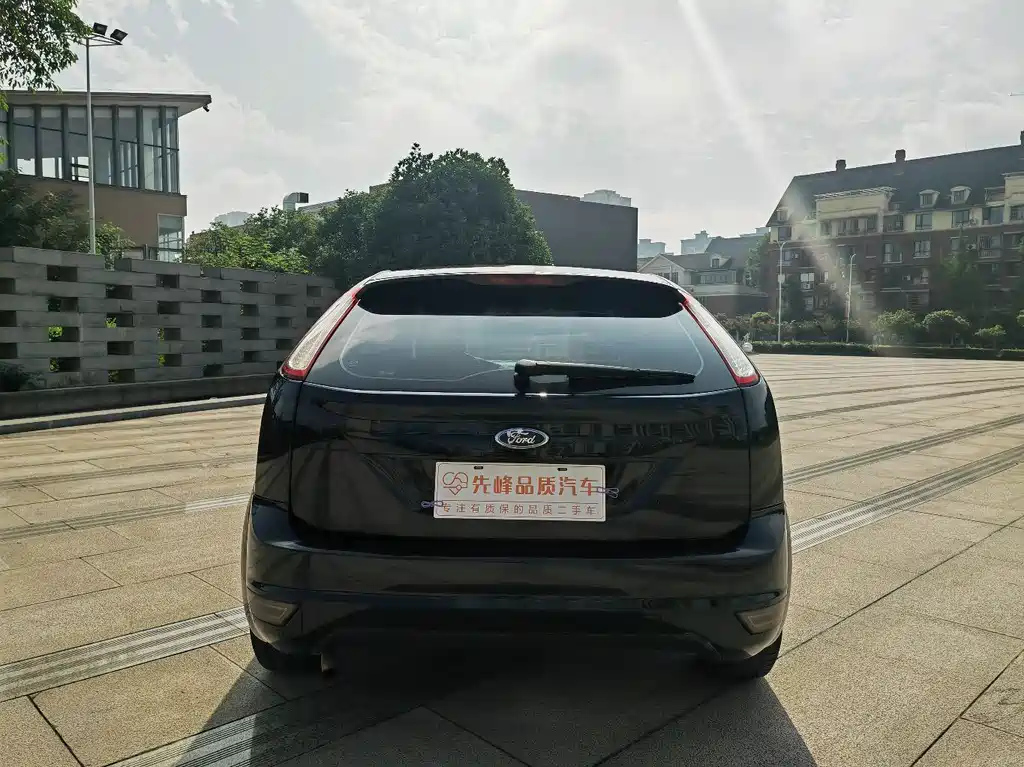 FORD FOCUS 2012