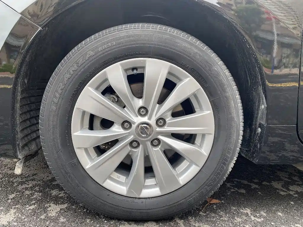 NISSAN TEANA 2018