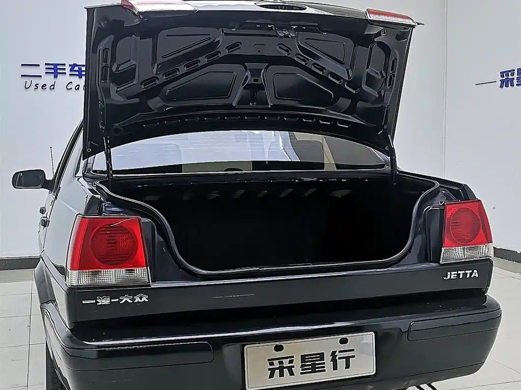 VOLKSWAGEN JETTA 2009