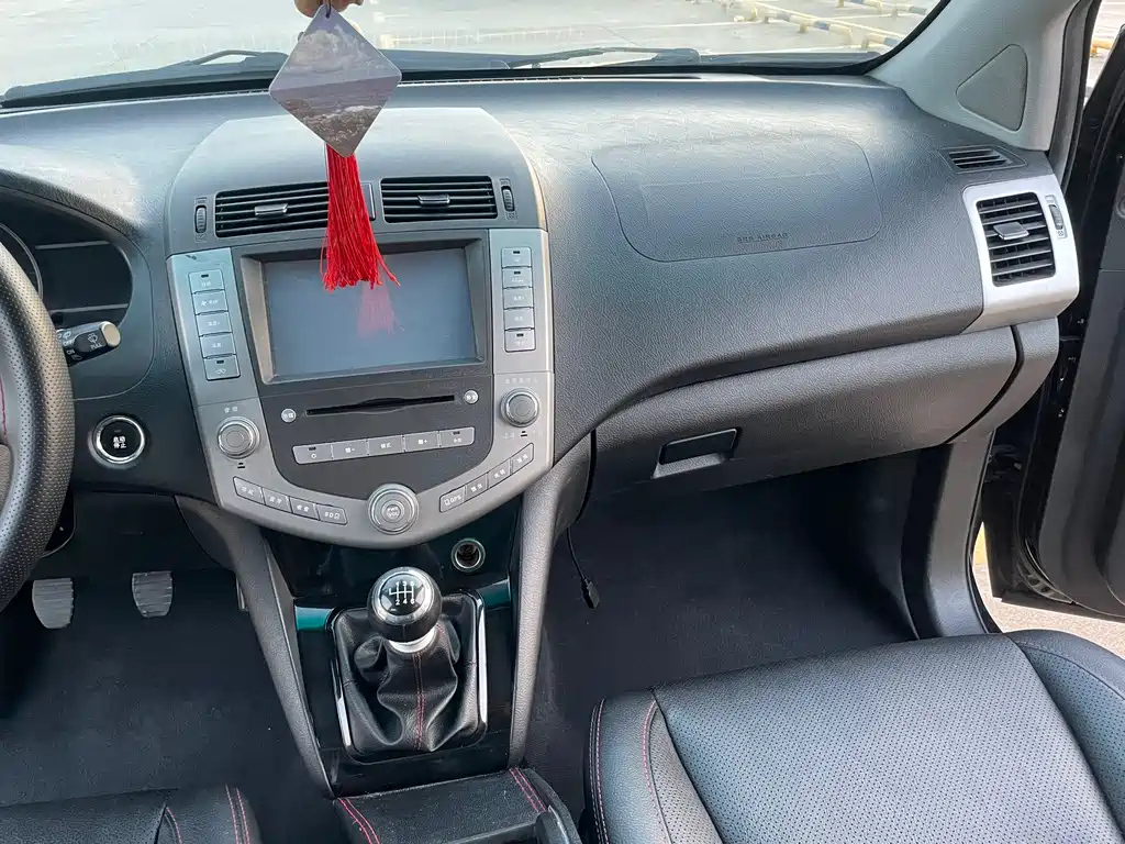 BYD S6 2014